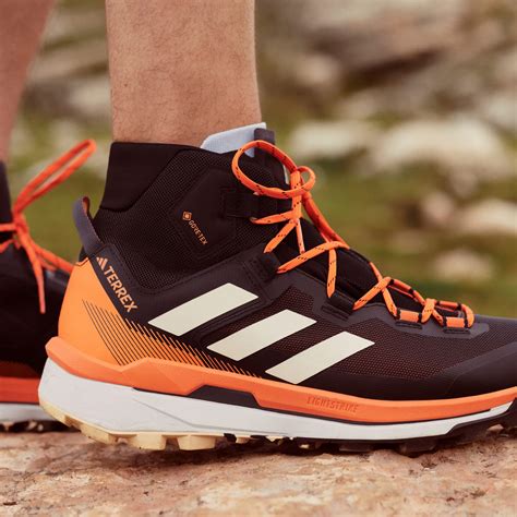 adidas skychaser gore tex.